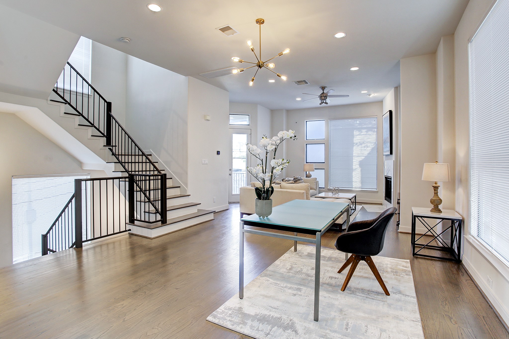 902 Roy Street Houston, TX 77007 - Photo 6 of 47 a dining room with furniture entryway and wooden floor