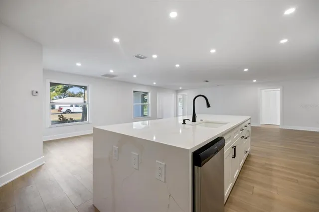 $4,100 | 328 Monet Drive, Nokomis, FL 34275