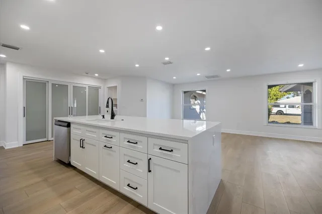 $4,100 | 328 Monet Drive, Nokomis, FL 34275