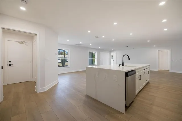 $4,100 | 328 Monet Drive, Nokomis, FL 34275