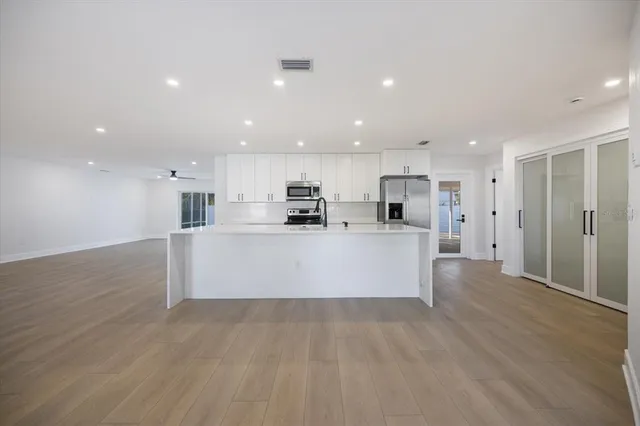 $4,100 | 328 Monet Drive, Nokomis, FL 34275