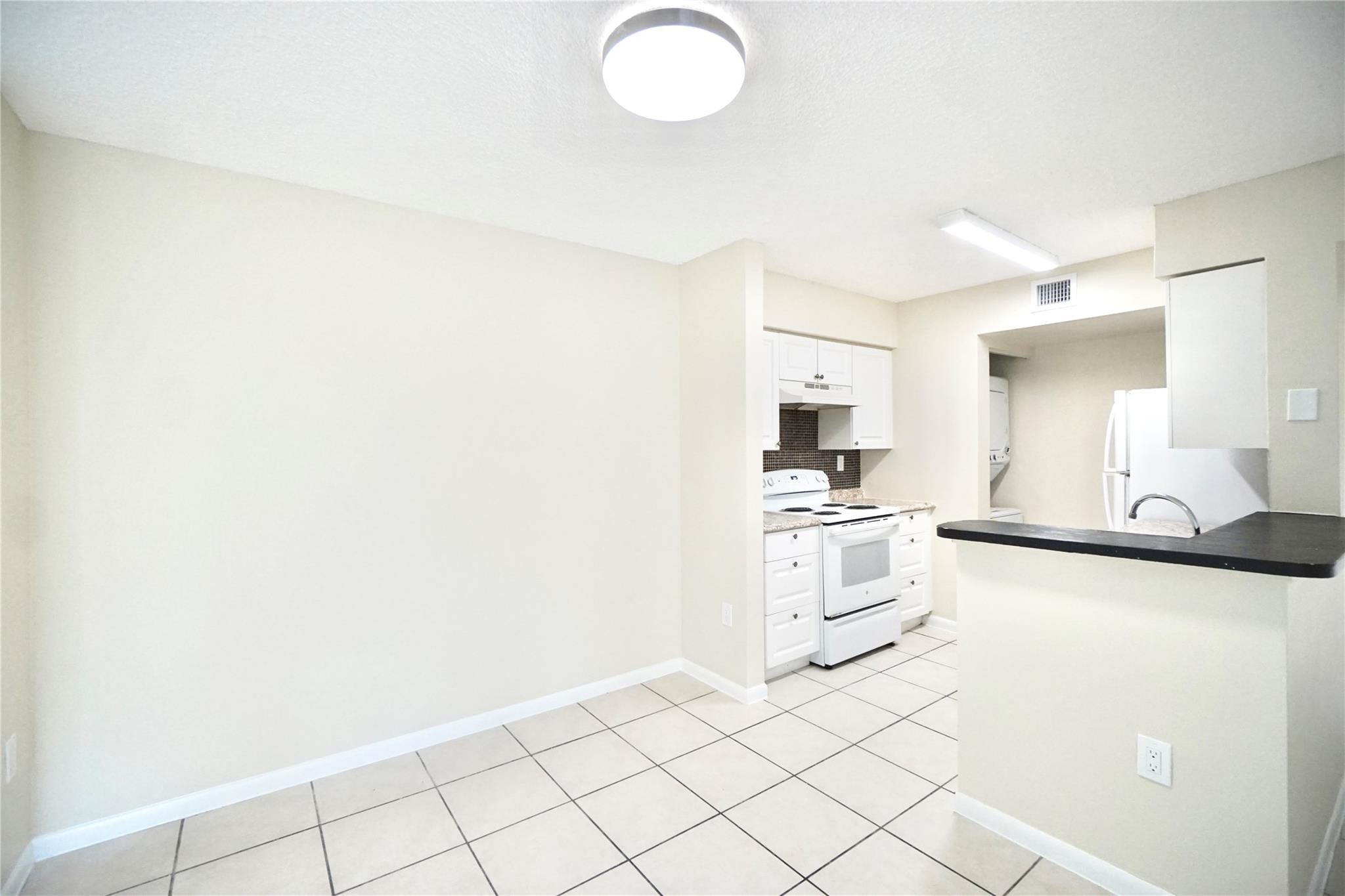 15231 Southwest 80th Street, Unit 410 Miami, FL 33193 - Photo 6 of 26 Photo 6