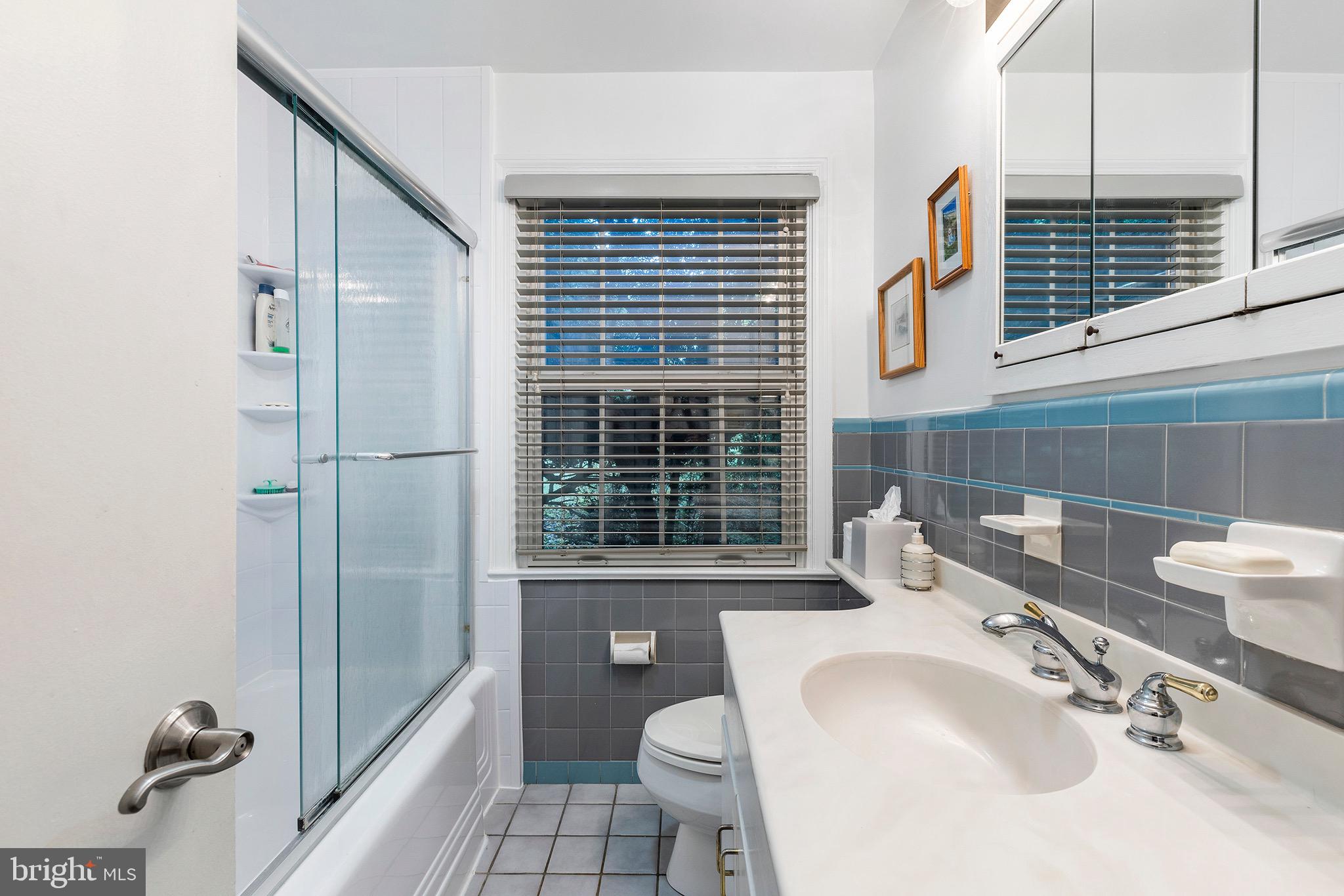 429 Devon State Road Devon, PA 19333 - Photo 14 of 36 hall bathroom