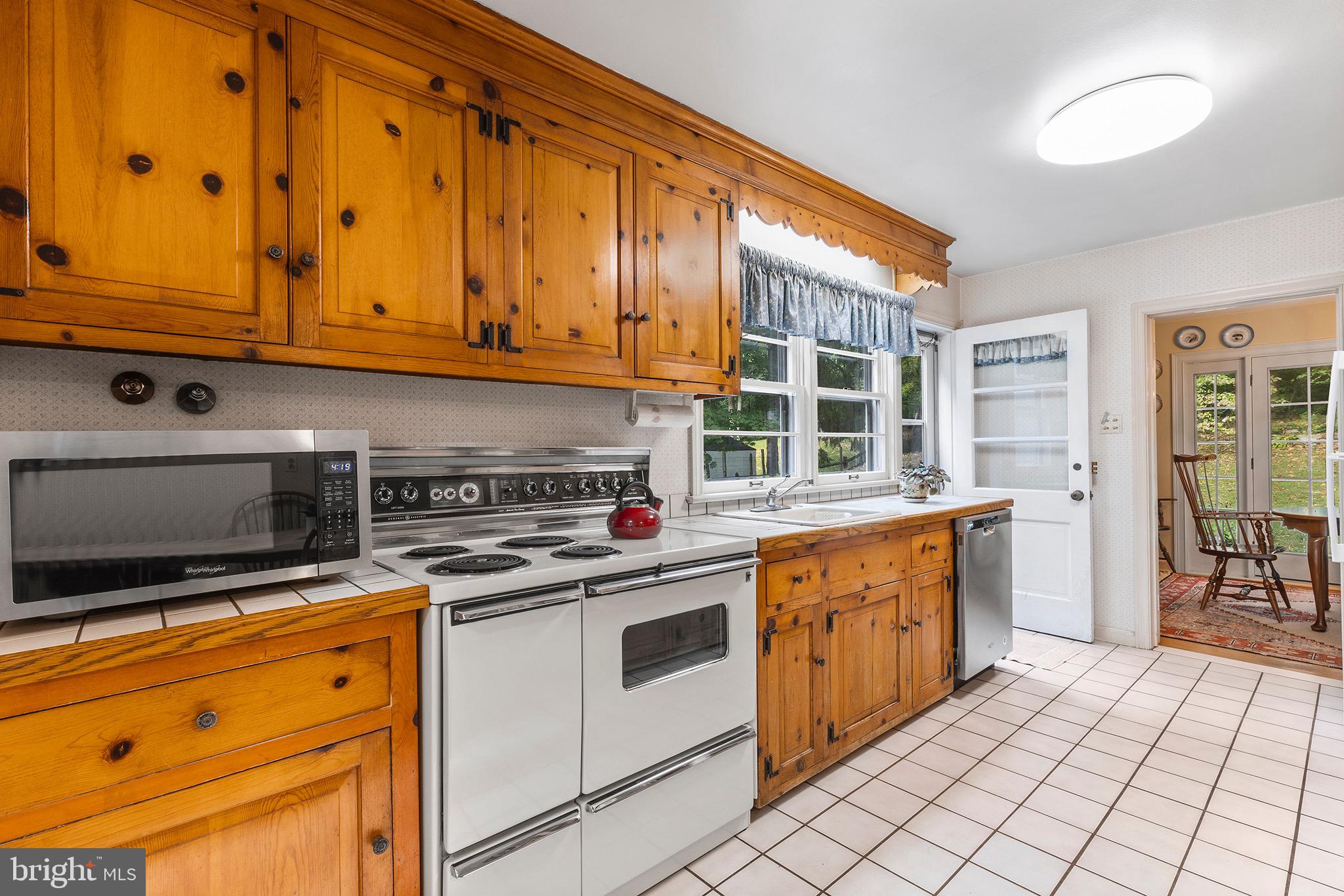 429 Devon State Road Devon, PA 19333 - Photo 18 of 36