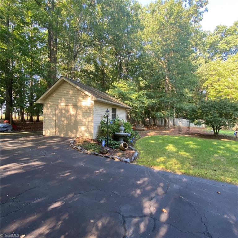 2307 River Run Road Browns Summit, NC 27214 - Photo 46 of 49 Gallery Image 46