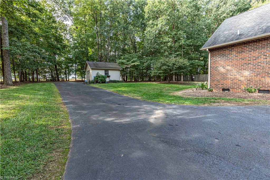 2307 River Run Road Browns Summit, NC 27214 - Photo 47 of 49 Gallery Image 47