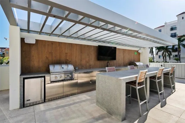 $5,995,000 | 111 Golden Gate Point, Unit 802PH, Sarasota, FL 34236