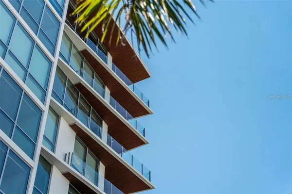 $5,995,000 | 111 Golden Gate Point, Unit 802PH, Sarasota, FL 34236