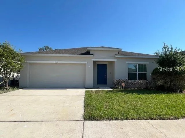 a front view of house with yard