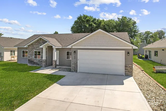 $355,000 | 1432 Heritage Drive, Heyburn, ID 83336