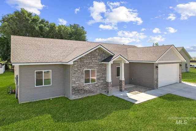 $355,000 | 1432 Heritage Drive, Heyburn, ID 83336