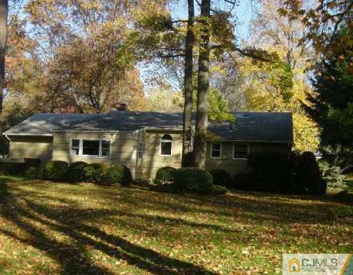 7 Clive Hills Road Edison, NJ 08820 - Photo 4 of 8