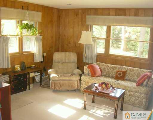 7 Clive Hills Road Edison, NJ 08820 - Photo 5 of 8