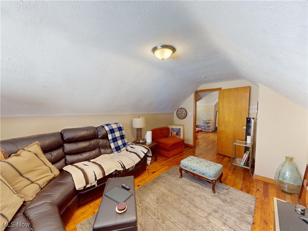 3882 Wallingford Road South Euclid, OH 44121 - Photo 22 of 34