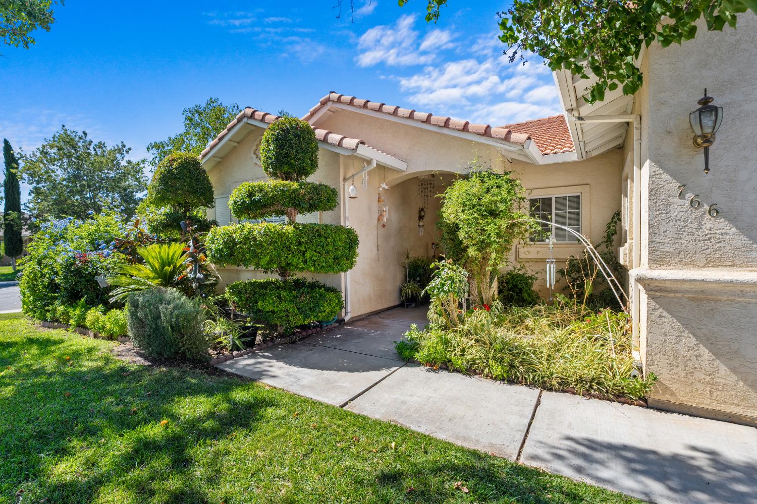766 Willmott Road Los Banos, CA 93635 - Photo 2 of 40