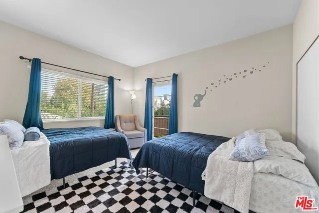 $7,750 | 612 South Barrington Avenue, Unit 317, Los Angeles, CA 90049