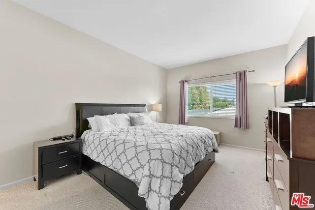 $7,750 | 612 South Barrington Avenue, Unit 317, Los Angeles, CA 90049