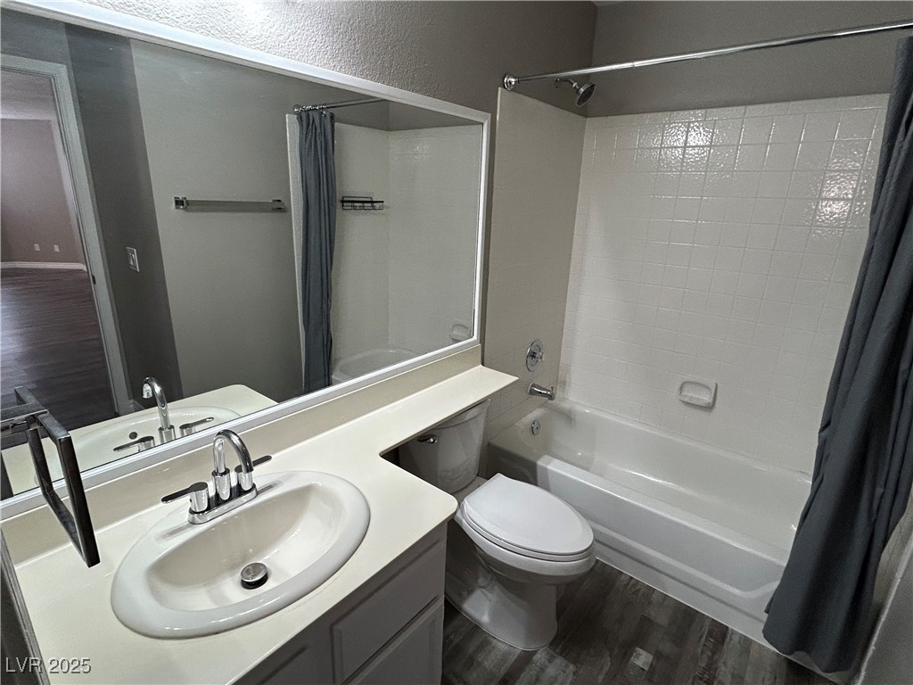 6873 Tamarus Street, Unit 201 Las Vegas, NV 89119 - Photo 6 of 7