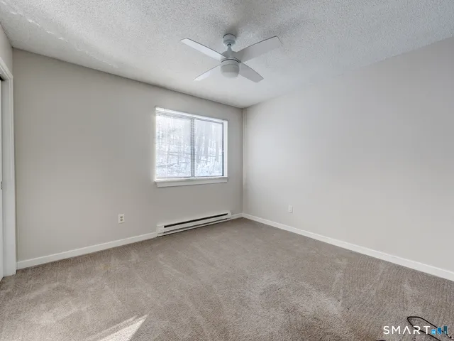 $164,000 | 35 Riveredge Drive, Unit 35, Winsted, CT 06098