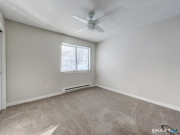 $159,500 | 35 Riveredge Drive, Unit 35, Winsted, CT 06098