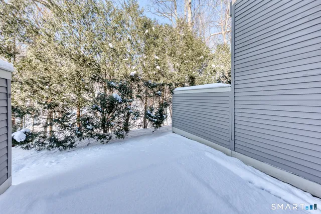 $164,000 | 35 Riveredge Drive, Unit 35, Winsted, CT 06098