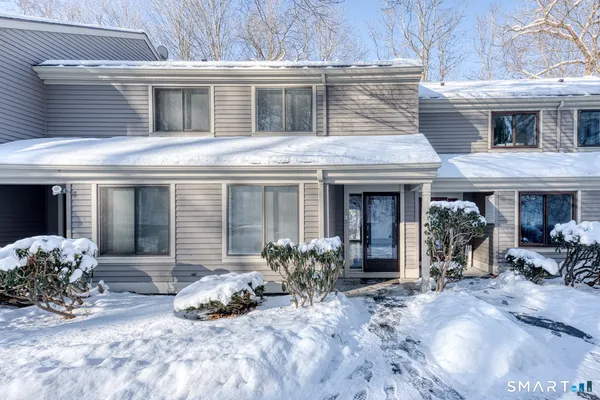 $159,500 | 35 Riveredge Drive, Unit 35, Winsted, CT 06098