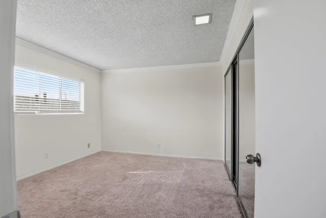 $1,950 | 545 Chestnut Avenue, Unit 206, Long Beach, CA 90802