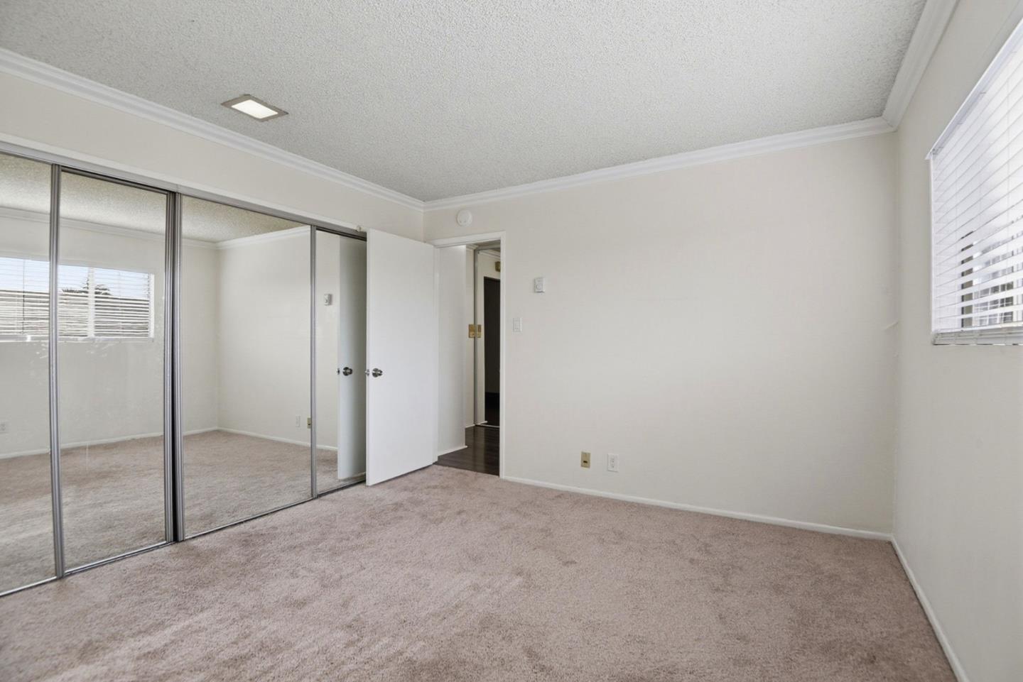 545 Chestnut Avenue, Unit 206 Long Beach, CA 90802 - Photo 14 of 23