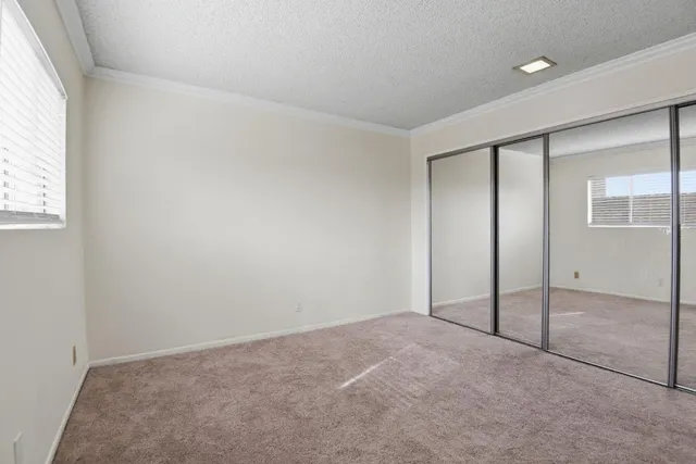 $1,950 | 545 Chestnut Avenue, Unit 206, Long Beach, CA 90802