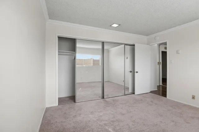 $1,950 | 545 Chestnut Avenue, Unit 206, Long Beach, CA 90802