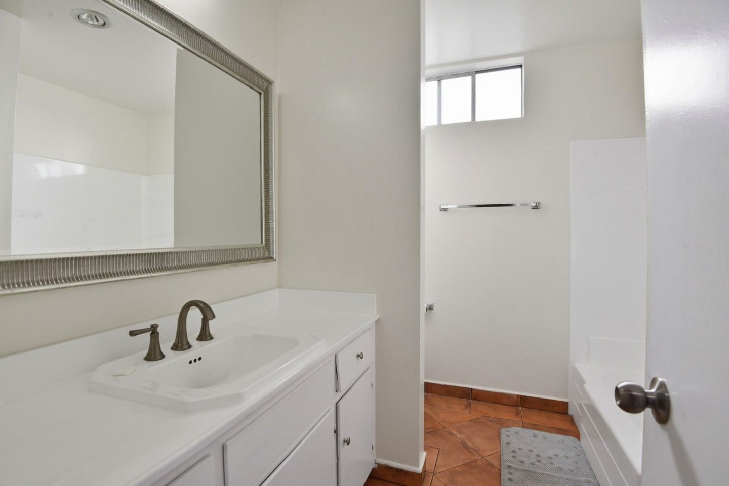 545 Chestnut Avenue, Unit 206 Long Beach, CA 90802 - Photo 22 of 23