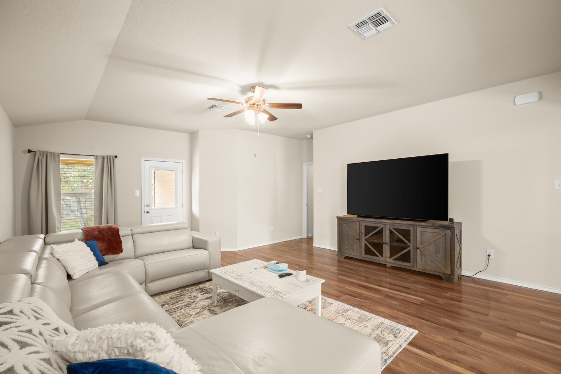 5526 Perdita Drive Belton, TX 76513 - Photo 7 of 23 a living room with furniture and a flat screen tv