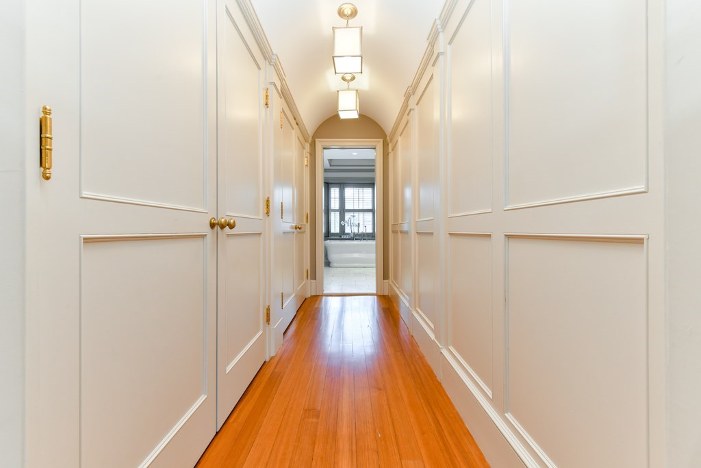 60 Chestnut Street Boston, MA 02108 - Photo 14 of 22