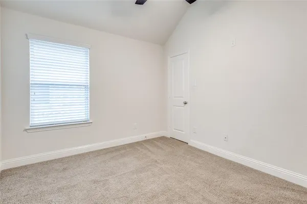 $3,200 | 1117 9th Street, Argyle, TX 76226