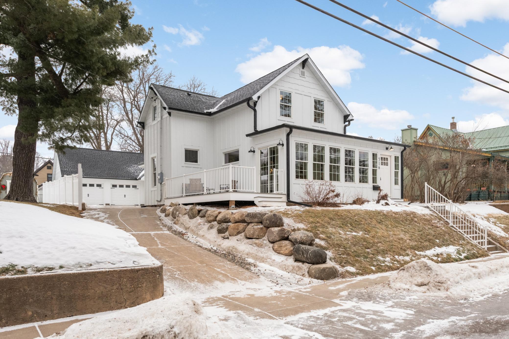 516 Laurel Street West Stillwater, MN 55082 - Photo 3 of 45