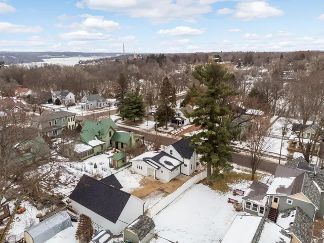 $650,000 | 516 Laurel Street West, Stillwater, MN 55082