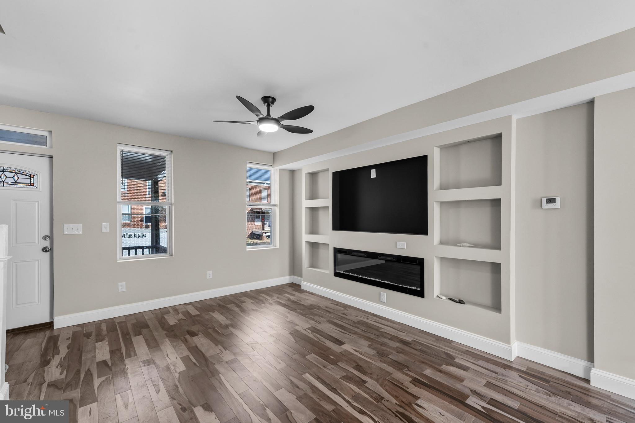 3307 Ravenwood Avenue Baltimore, MD 21213 - Photo 5 of 18 Built in Media Wall!