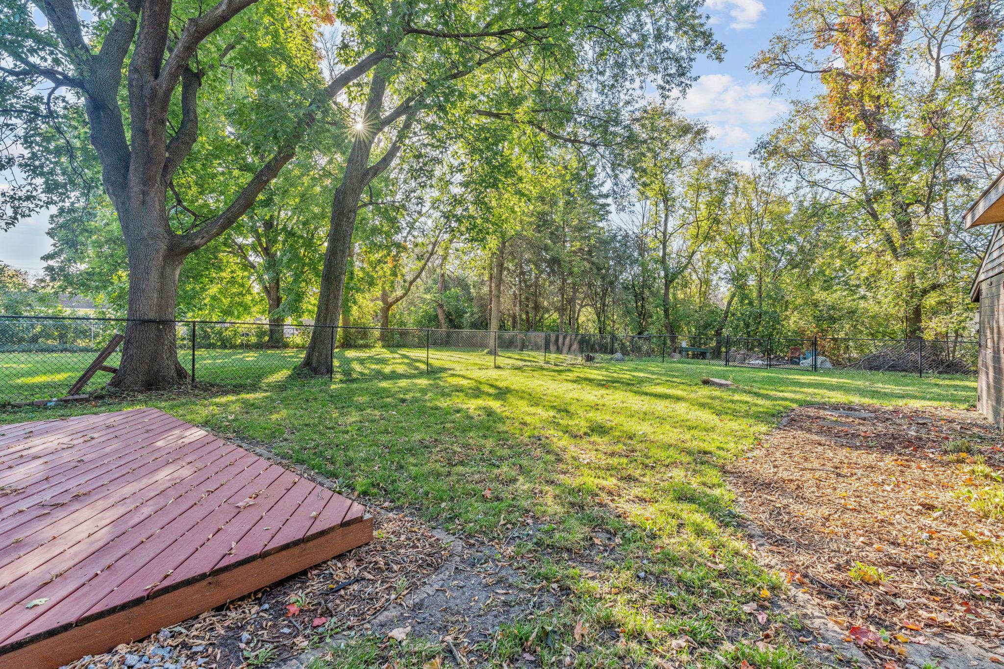 5249 Main Street East Maple Plain, MN 55359 - Photo 11 of 35