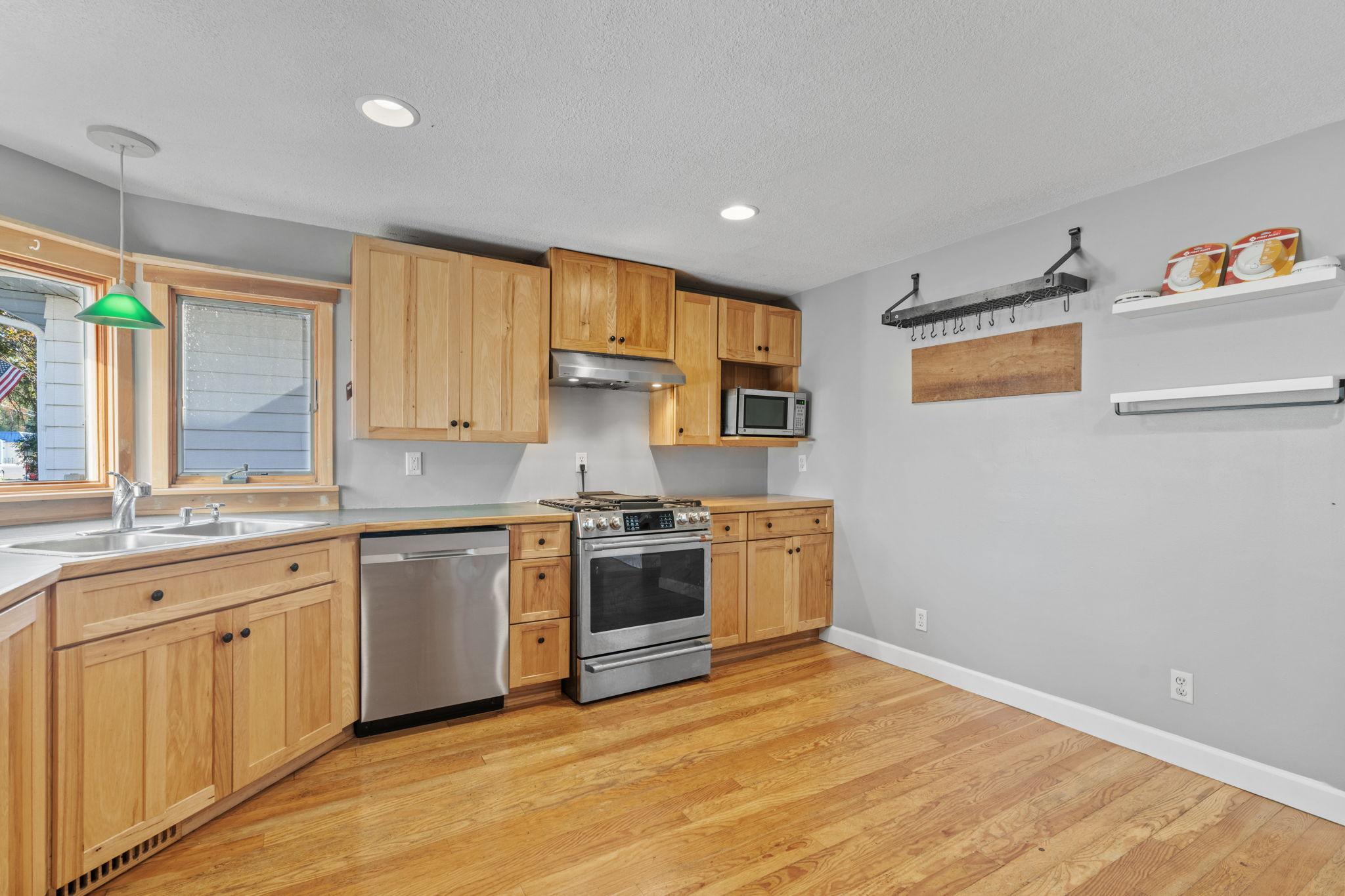 5249 Main Street East Maple Plain, MN 55359 - Photo 19 of 35