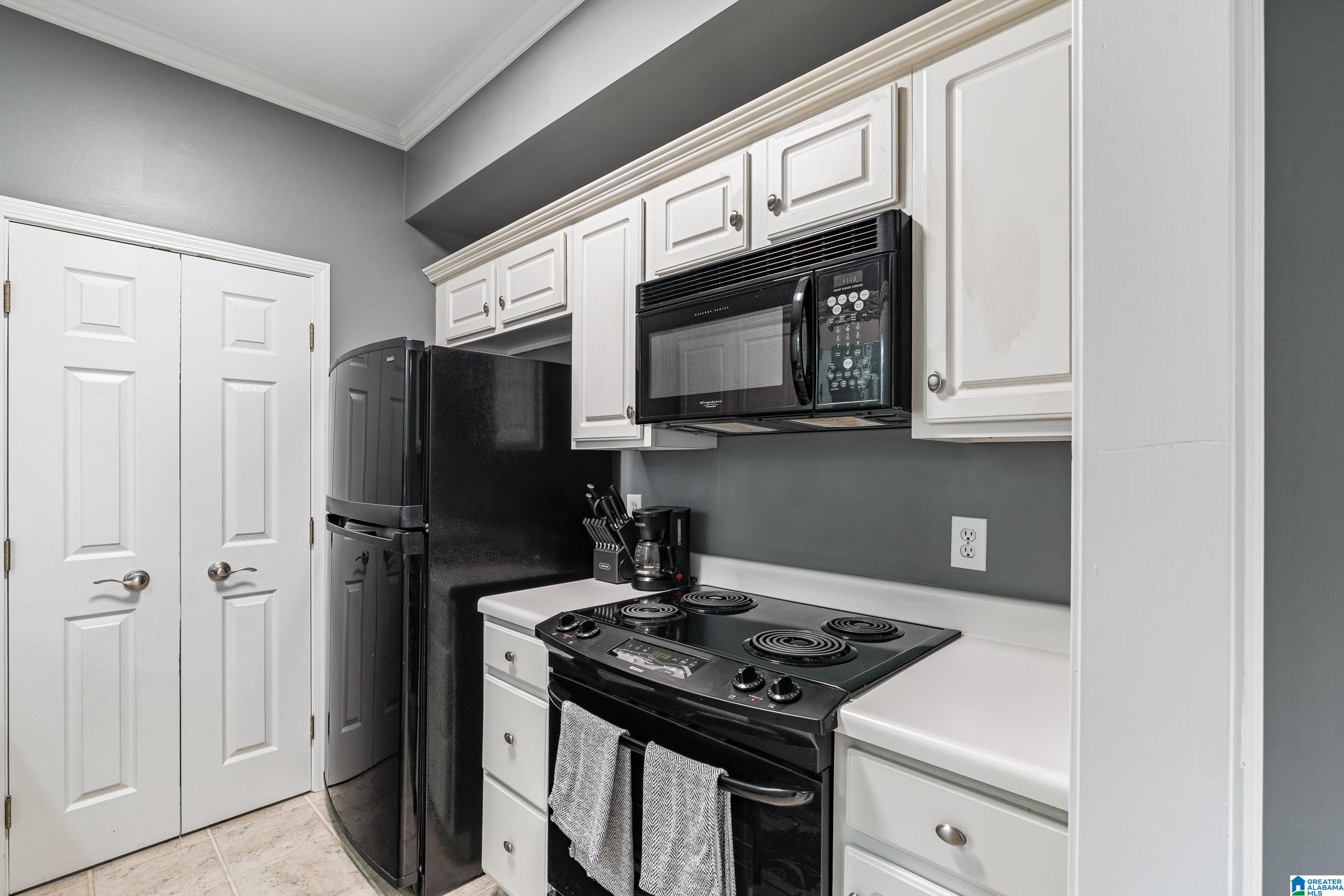 231 Cambrian Ridge Trail Pelham, AL 35124 - Photo 13 of 27