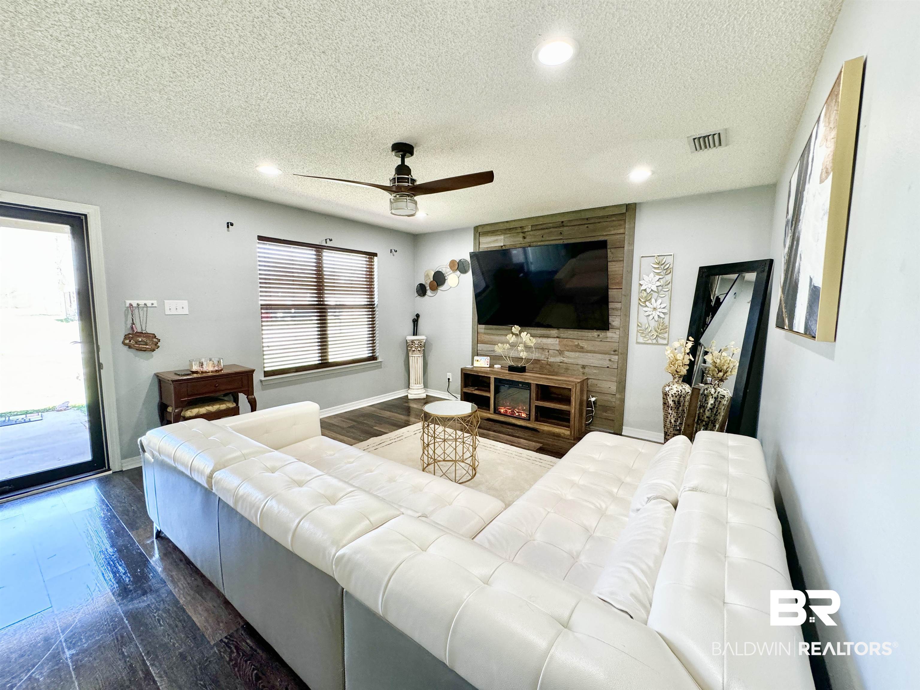 9071 Park Avenue Semmes, AL 36575 - Photo 5 of 32