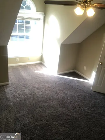 a view of empty room with window