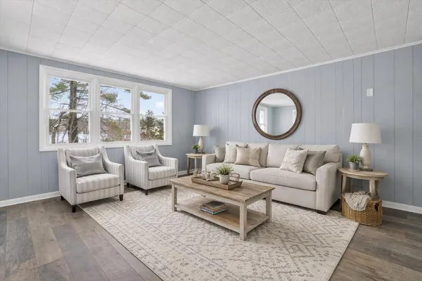 $244,900 | 2133 South Burdick Street, Kalamazoo, MI 49001