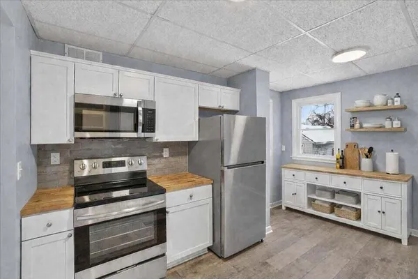 $244,900 | 2133 South Burdick Street, Kalamazoo, MI 49001