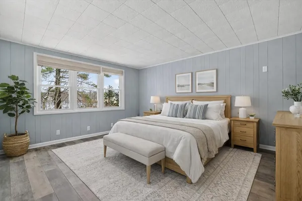 $244,900 | 2133 South Burdick Street, Kalamazoo, MI 49001