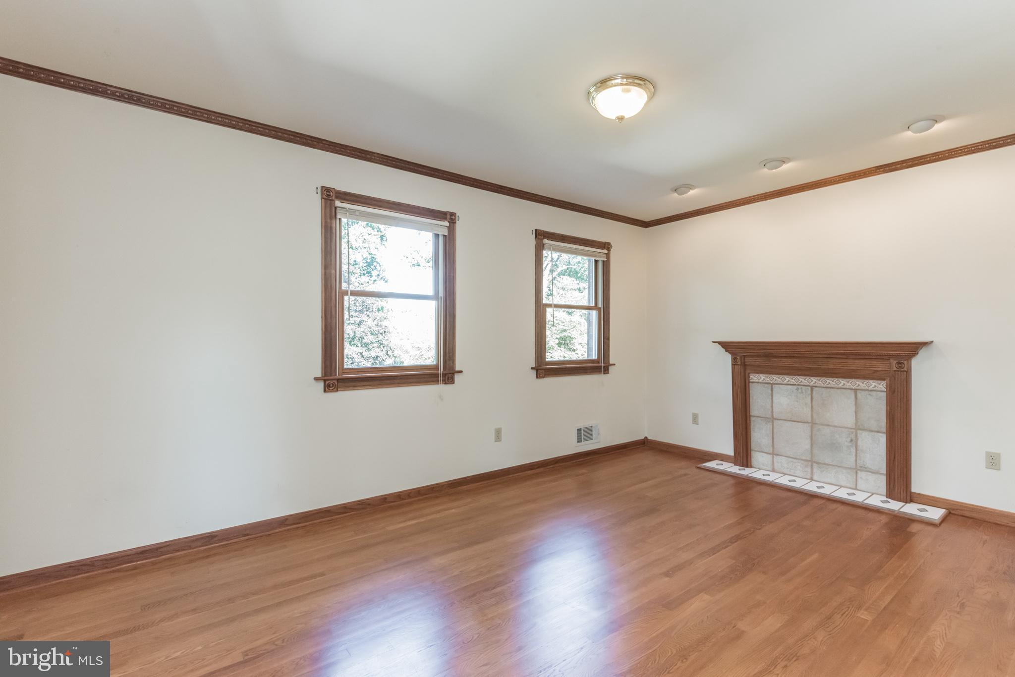 2124 Drury Road Silver Spring, MD 20906 - Photo 21 of 29 Bedroom 3 upper level - decorative mantel