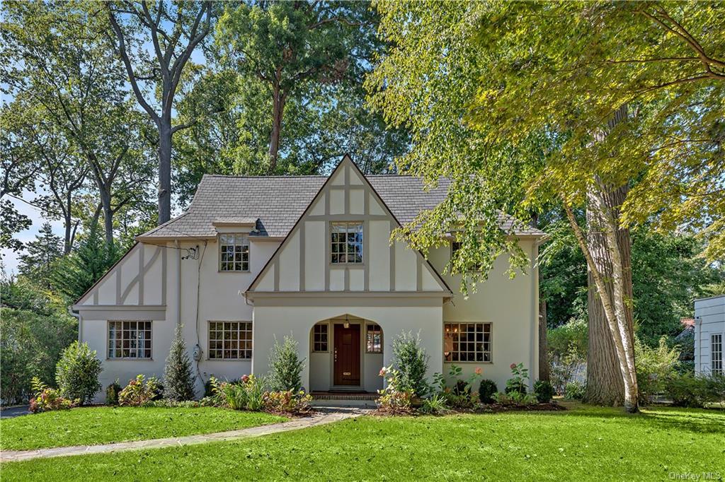 Classic Scarsdale Tudor in Ideal Greenacres Location
