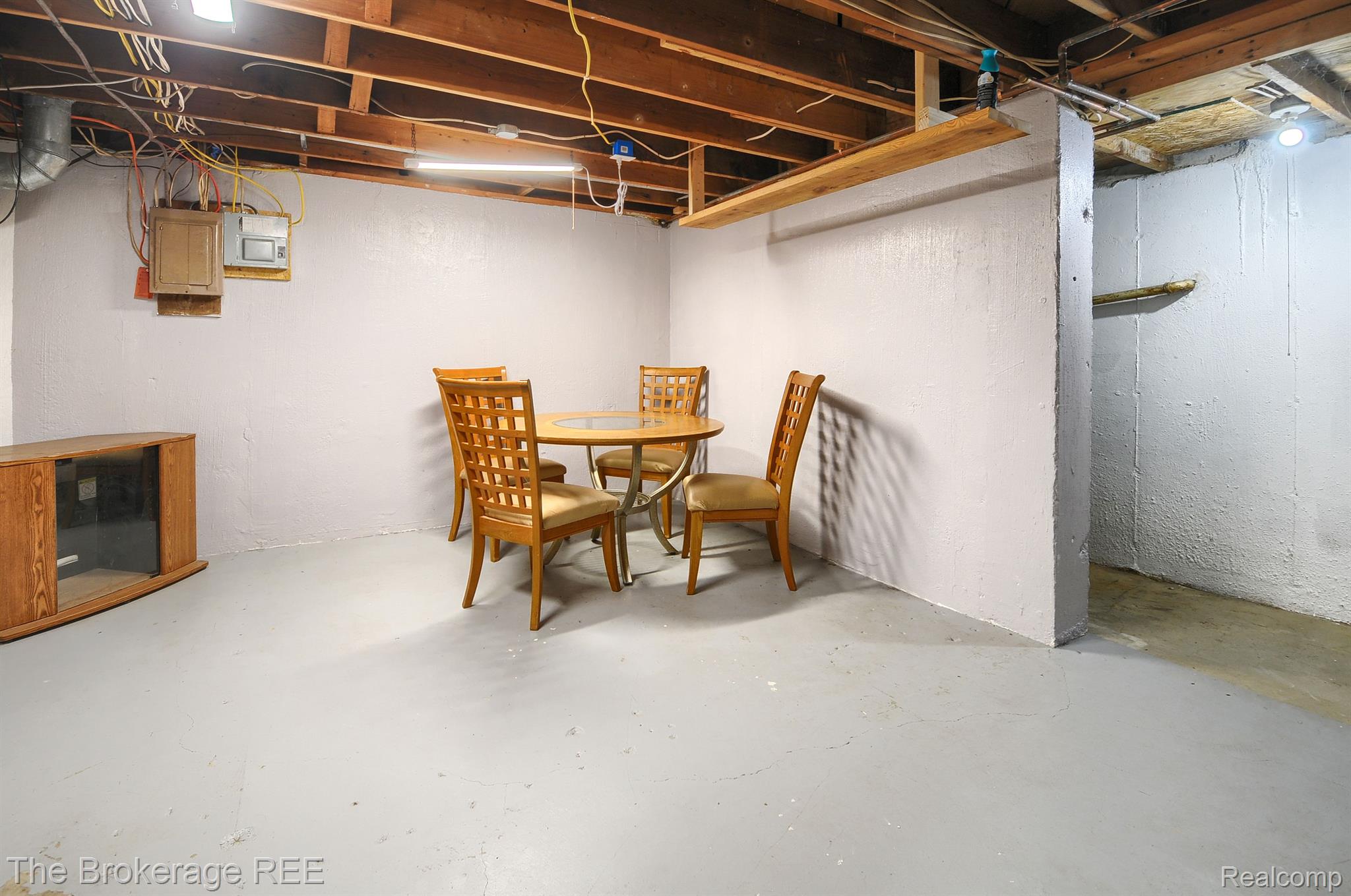 3503 Barnes Road Millington, MI 48746 - Photo 36 of 39 Gallery Image 36