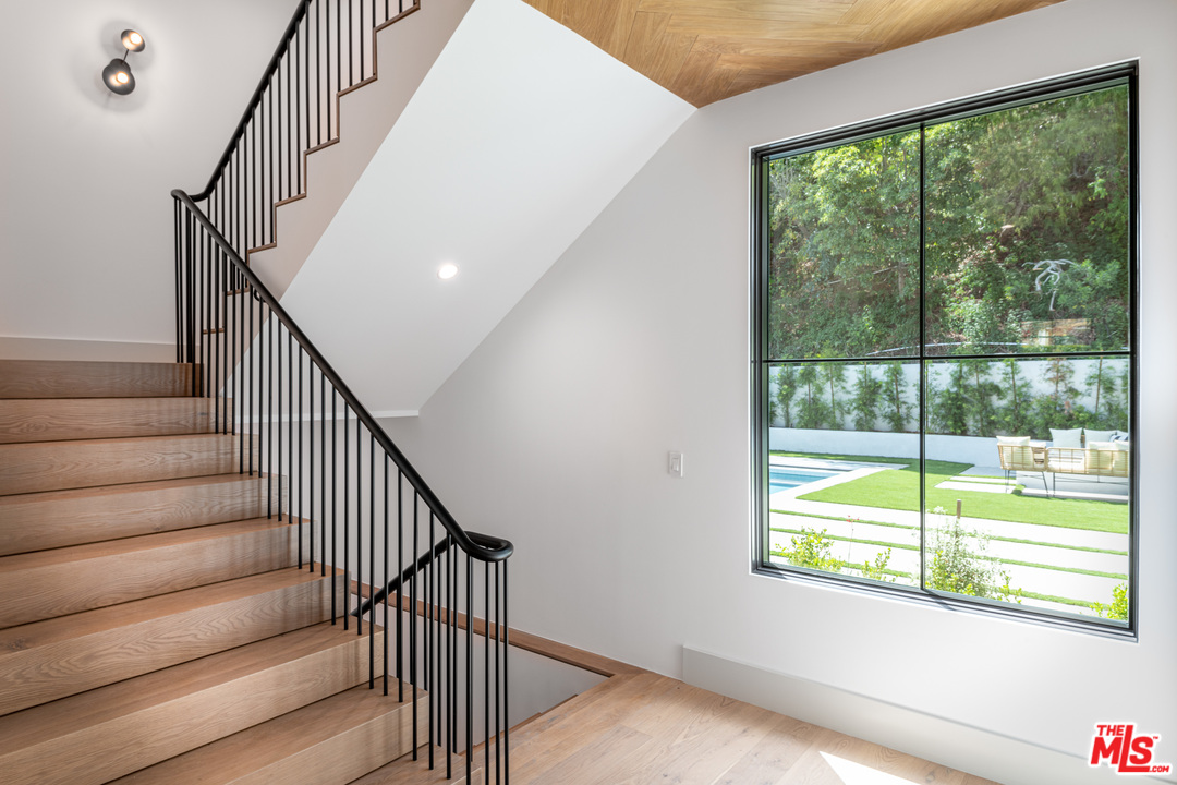 1371 Marinette Road Pacific Palisades, CA 90272 - Photo 15 of 50
