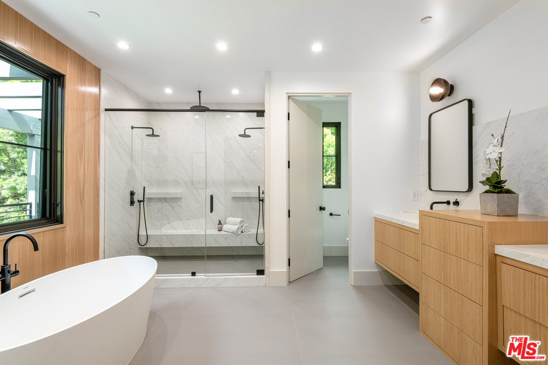 1371 Marinette Road Pacific Palisades, CA 90272 - Photo 18 of 50